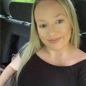 Meet your Posher, Lacie